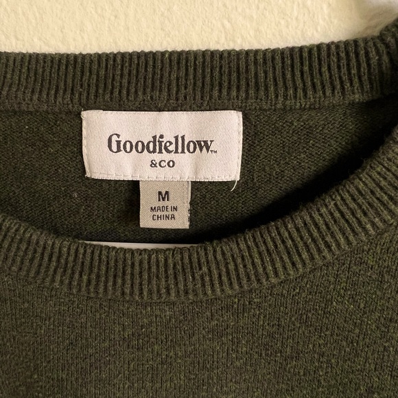 Olive green Goodfellow & Co sweater, men’s M - Picture 3 of 3